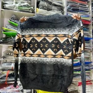 Thick Longsleeve Sweater – Warm & Stylish - Image 2